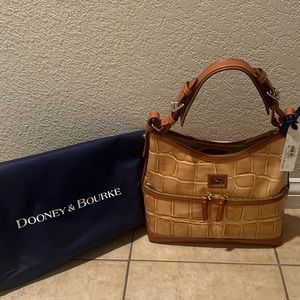 Dooney & Bourke 1C964 WT Zipper Sac